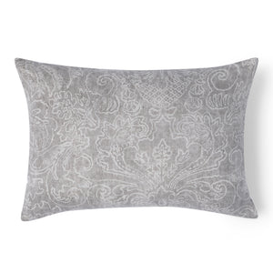 You'll enjoy this hemp pillow in biege with white multi flower design.